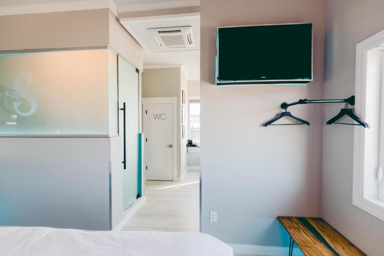 River Sirens Hotel-Contactless Check In Hotel Washington ภายนอก รูปภาพ